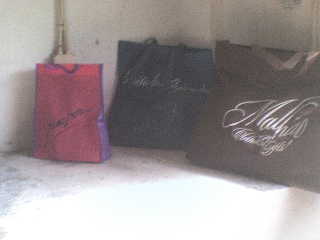 SACOS DE PAPEL - SACOS DE PLÁSTICO - SACOS DE TECIDO - ETIQUETAS AUTOCOLANTES - FITAS AUTOADESIVAS -