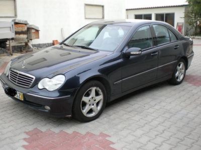 Vendo Mercedes C220 CDI AVANTGARD 2002 M Extras