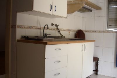 ALUGA-SE R/chão de moradia na Az. dos Fornozinhos Porto Brandão