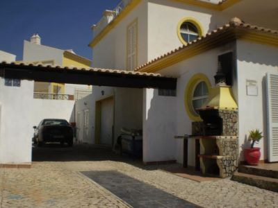 moradia v4 com piscina privada