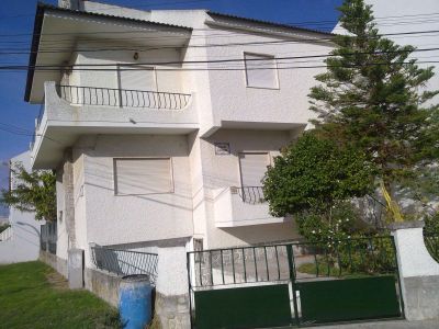 Arrenda Moradia V8 Zona Nobre