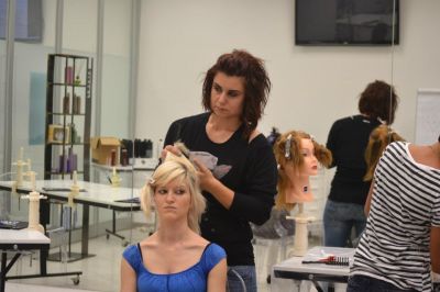 CURSO DE CABELEIREIRO