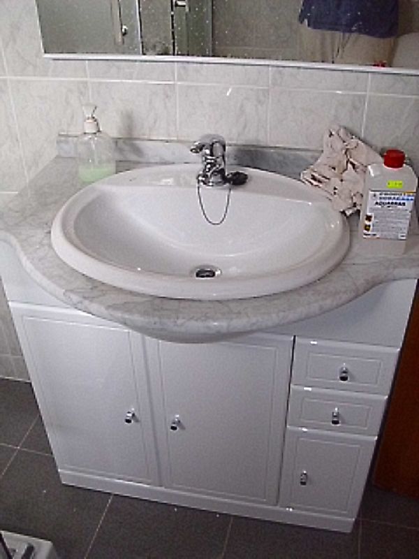 Lisboa Canalizador remodelações pladur, estores, flutuente, pinturas, azulejos, merceneiro 