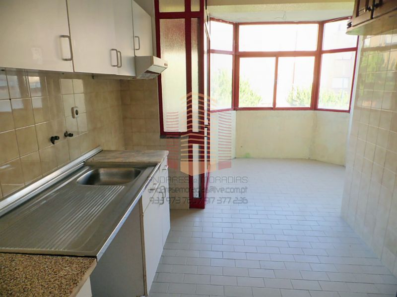 [1275F] T3 ao apeadeiro de Coimbrões – Retoma bancária