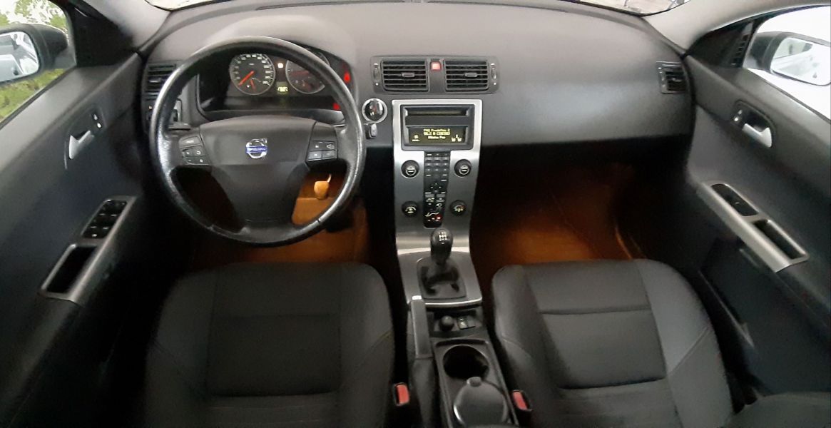 Volvo V50 Momentum 1.6 D 110 CV