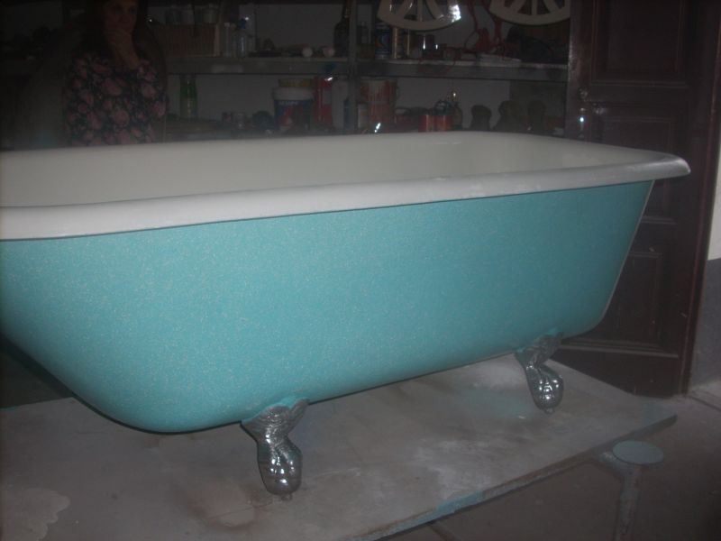Banheiras Antiga Restaurada com pés de àguia