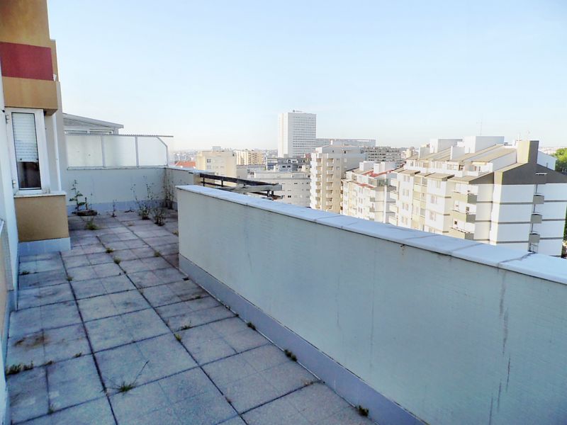 [6429]T3 Recuado prx Gaia Shopping