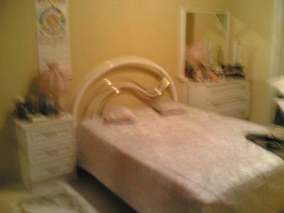 Arrenda-se T2 no Afonsoeiro com alguma mobilia