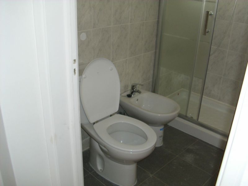 Lisboa Canalizador remodelações pladur, estores, flutuente, pinturas, azulejos, merceneiro 