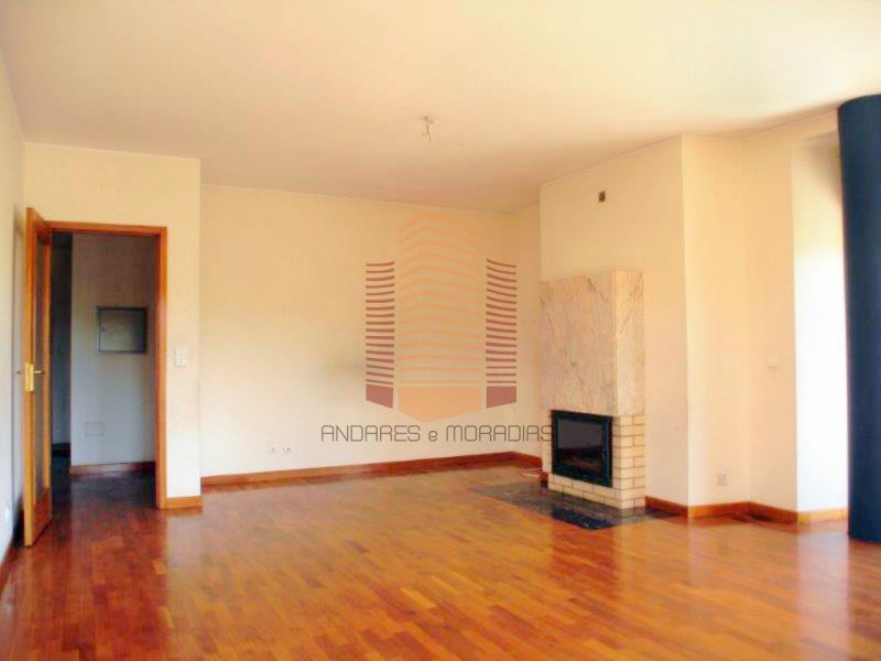 [1908RT] T3 ao centro comercial Vivaci – Z. Ind. Maia – 100% Financiado