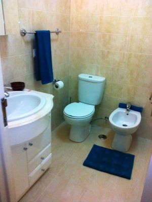 Aluga-se quarto mobilado em apartamento totalmente remodelado - 300€