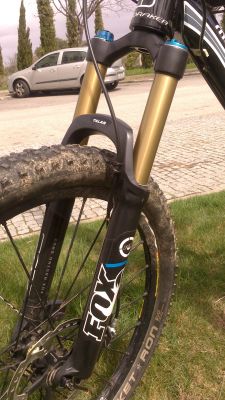 suspensão FOX talas