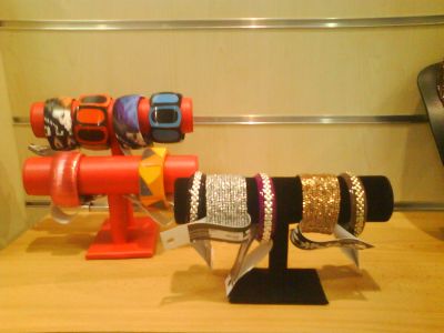 Manequins,expositores,montras,balcões,sacos,consumiveis