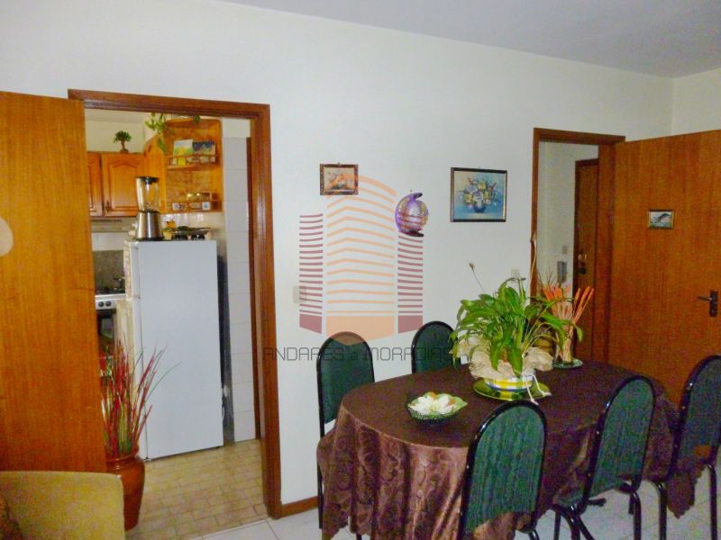 [1353F] T2 excelente estado – Vila D’Éste - Bom Estado