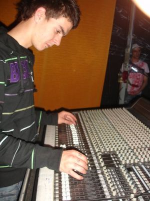 SOM-LUZ-IMAGEM EMPRESA A VENDA (ALUGUER PROFISSIONAL)