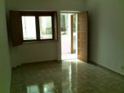 T1 com Quintal 100 metros da estação Comboios