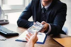 Empréstimos e serviços