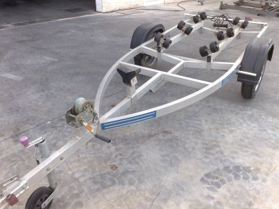 Atrelados para Barco e Mota de Agua