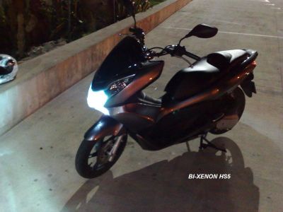 Vendo BI XENON HS5 para HONDA PCX