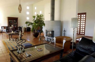 Moradia de luxo com 3 quartos, piscina e jardim 