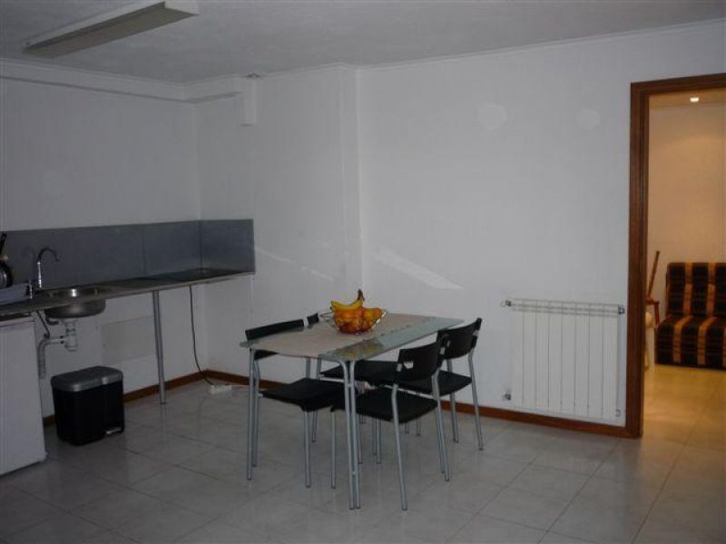 T0 Mobilado em S. Pedro Estoril. Perto das Praias e Transportes