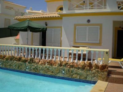 moradia v4 com piscina privada