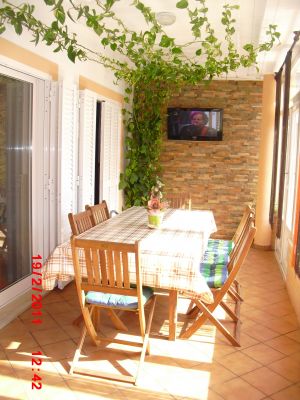 ARMAÇAO DE PERA,5MIN A PE DA PRAIA-MORADIA4+1 COM PISCINA-TEMPO INTEIRO-10ADULTOS+1/2CRIANÇAS