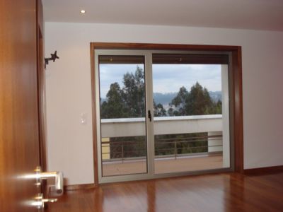 Vendo Moradia T3 (2frentes)