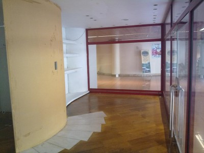 Loja em Estrada Monumental 