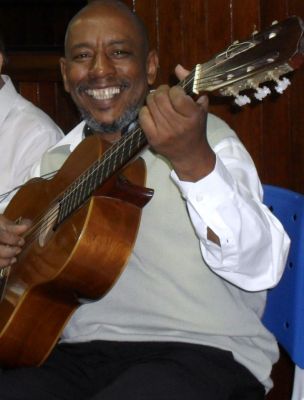 Aulas de Cavaquinho, Banjo & Violão Via Internet 2011