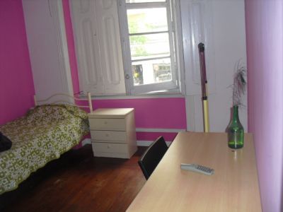 aluga-se quartos no marques de pombal