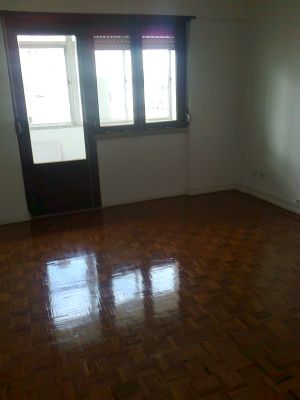 Arrenda-se escritório ao Califa (benfica)