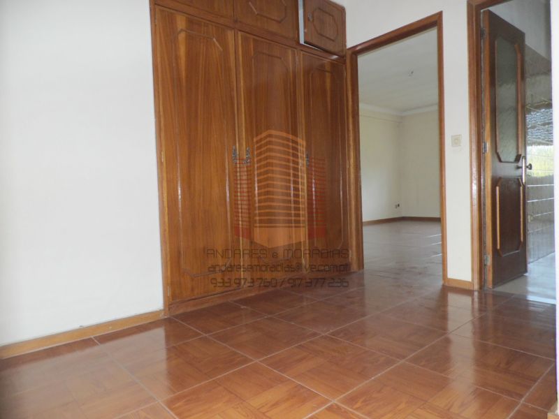 [6975] T2+1 à N222, a 2km Metro – 100% financiada