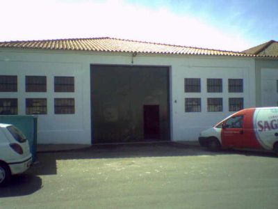 VENDE-SE OU ALUGA-SE