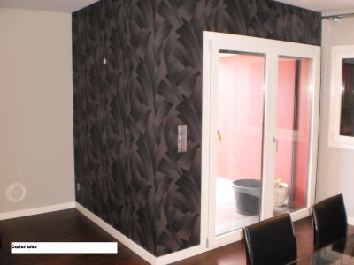 Colocação de Papel de Parede, Pintura Interior, Montagem de Acessórios, Reparação, Remodelação.