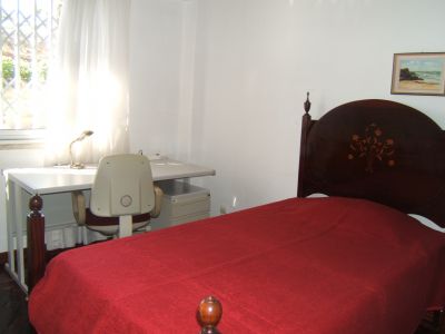 Quartos - alugam-se - internet wireless