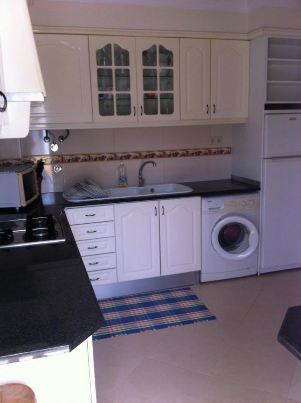 Vende-se Apartamento T4 com cave