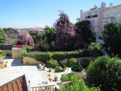 Vendo Apartamento c/ 2 quartos fantástica vista sobre o Rio Tjo e a Cidade