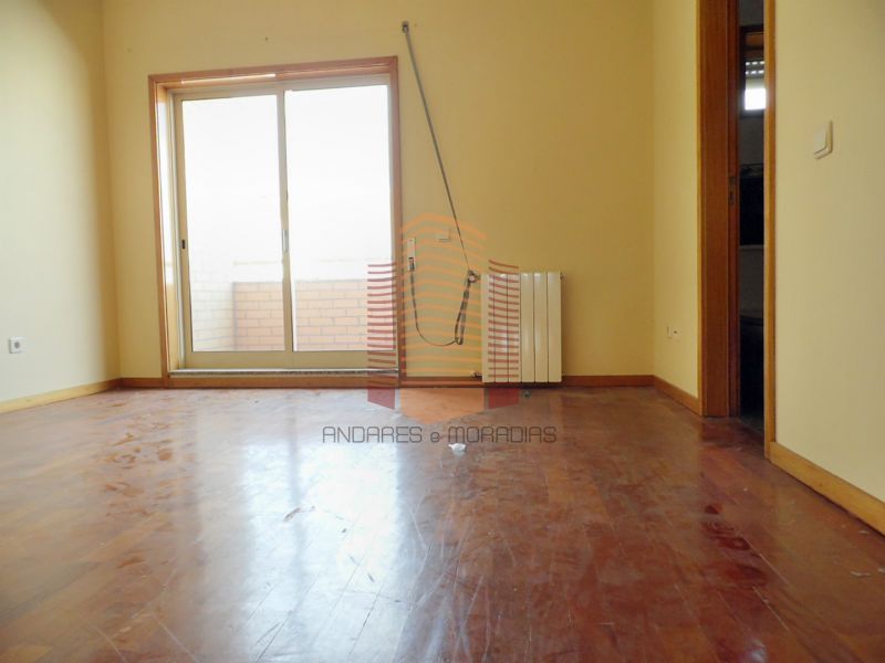 [6987] T1+1 ao Parque Biológico e junto N222