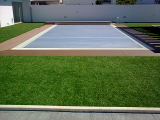 PISCINAS - TÉNIS - PADEL - RELVA SINTÉTICA