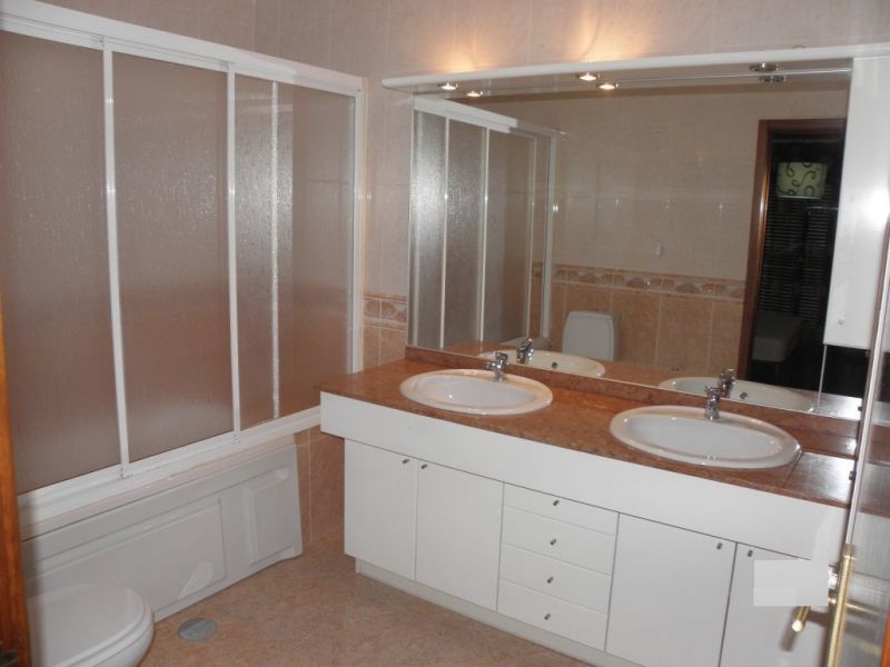 Moradia T4+1 Ao Gaiashopping