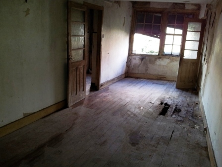 Moradia ao Jornal de Notícias