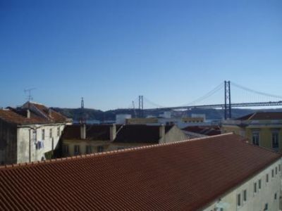 Moradia V2+1 para venda:Lisboa