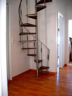 T2 + 1 na Rua do Forno do Tijolo / METRO 