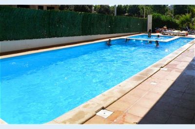 Apartamento para ferias, com piscina e jardim