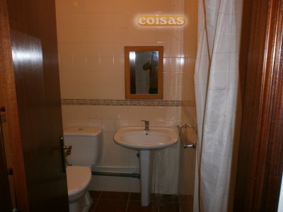 Aluga se quuarto T0 em Gambelas - Faro (frente à Universudade)