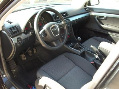 AUDI A 4 2.0 TDI Avant S-LINE