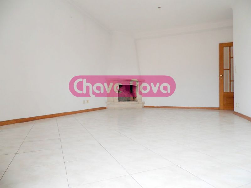 T2, 3 frentes ao centro Gervide, Oliveira do Douro