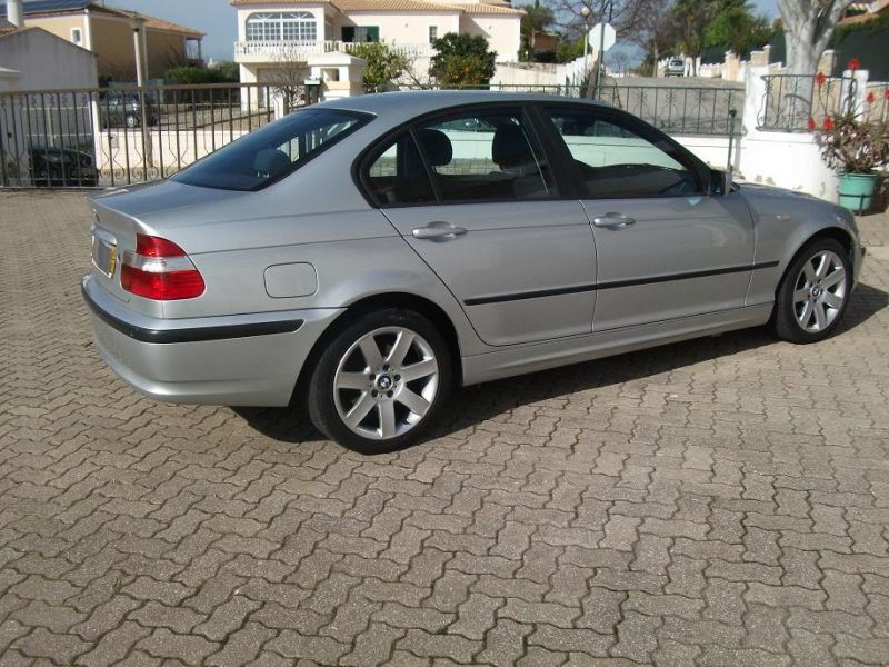 BMW  320 D