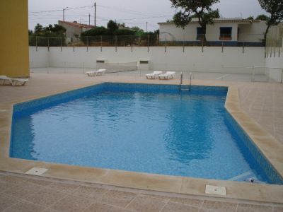 ALUGO T1 C GARAGEM, PISCINA, COURT TÉNIS 